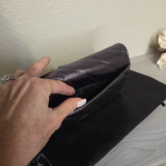 Kurt Geiger Gunmetal Metallic Crossbody/wallet NWT. With Eagle Head Change Pouch - Picture 6 of 12